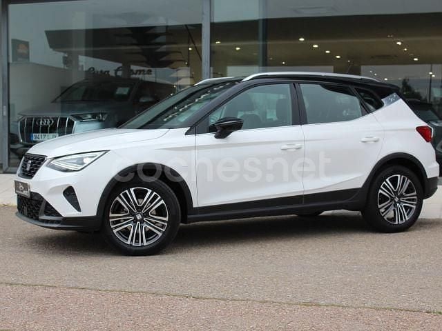 Usado Seat Arona FR 115 CV (84 kW) 2024 Blanco SUV