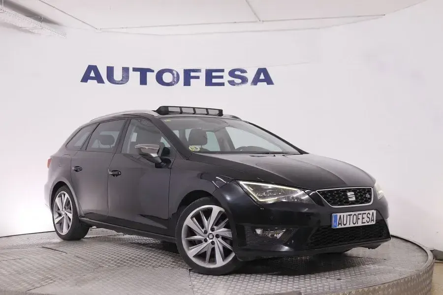 Usado Seat Leon ST FR 150 CV (110 kW) 2014 Negro Familiar