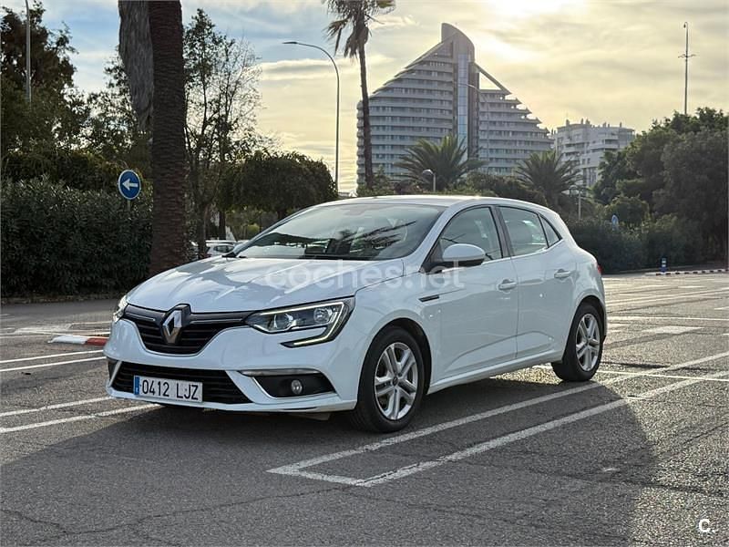 Blanco Usado 2020 Renault Mégane IV LIMITED Berlina | 10.800 € (Buen precio) - Imagen 1/4