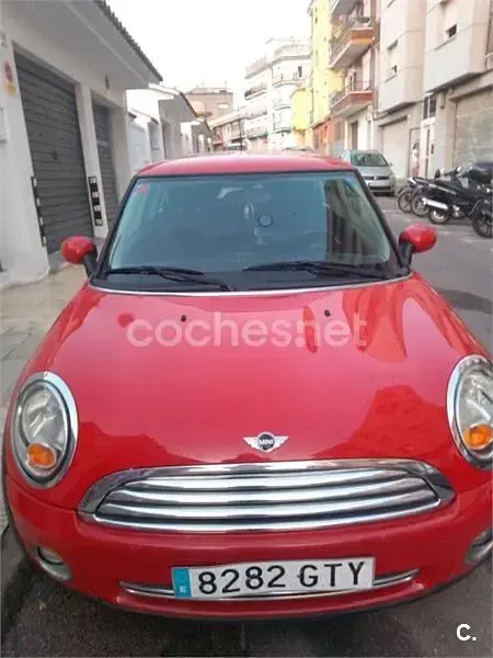 Usado Mini ONE 75 CV (55 kW) 2010 Rojo Utilitario