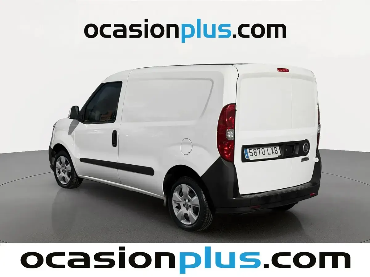 Usado Fiat Doblò 95 HP (69 kW) 2022 Branco Monovolume