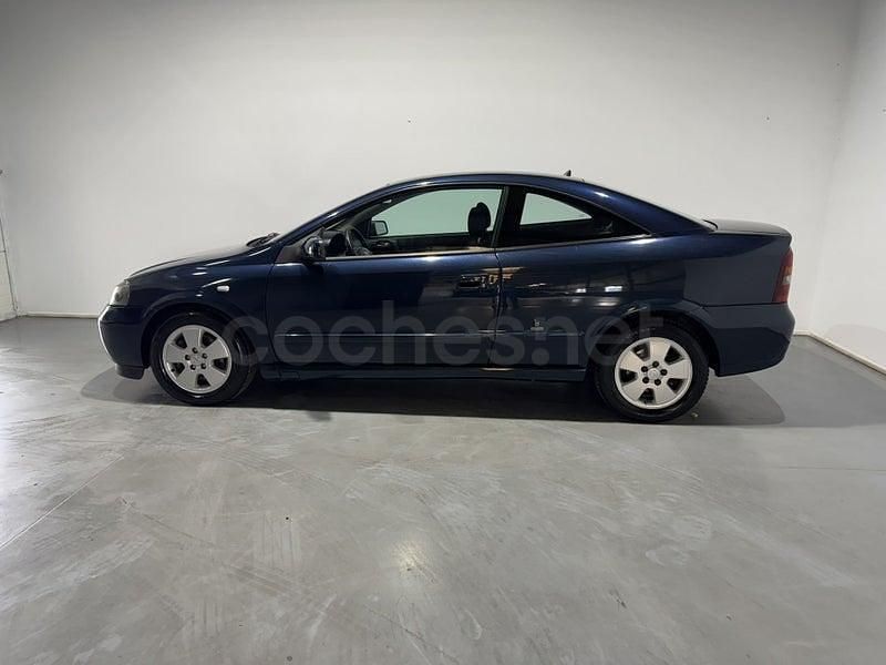 Usado Opel Astra 125 CV (91 kW) 2002 Azul Coupe