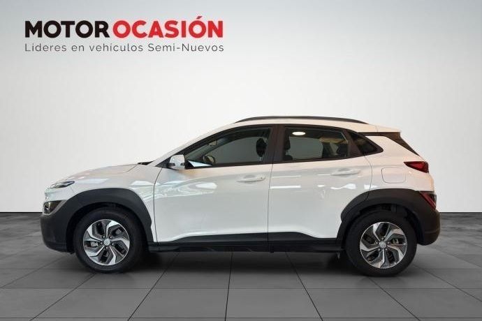 Usado Hyundai Kona 141 CV (103 kW) 2022 Blanco metalizado SUV