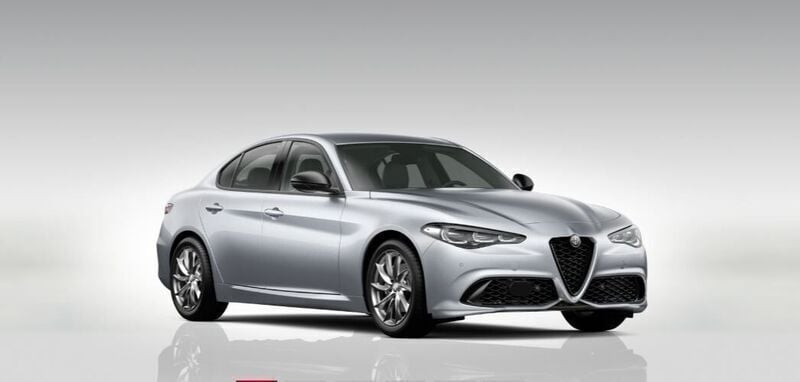 Usado Alfa Romeo Giulia Sprint Sprint 160 CV (117 kW) 2023 Gris Coupe