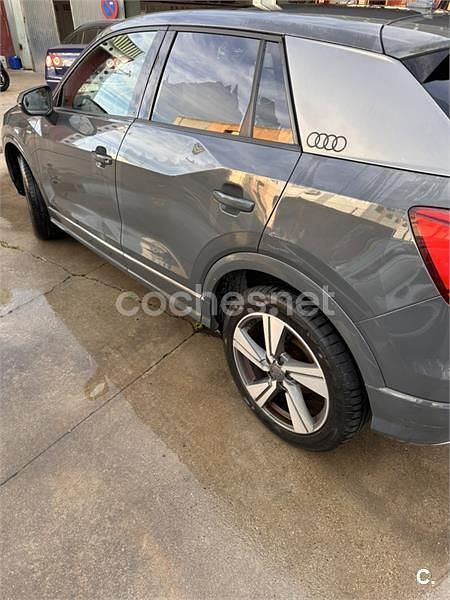 Usado Audi Q2 Sport 116 CV (85 kW) 2017 Gris / plata SUV