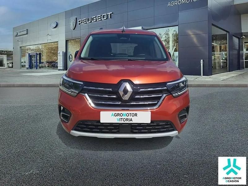 Begagnad Renault Kangoo Techno 130 HK (95 kW) 2023 Orange Minibuss