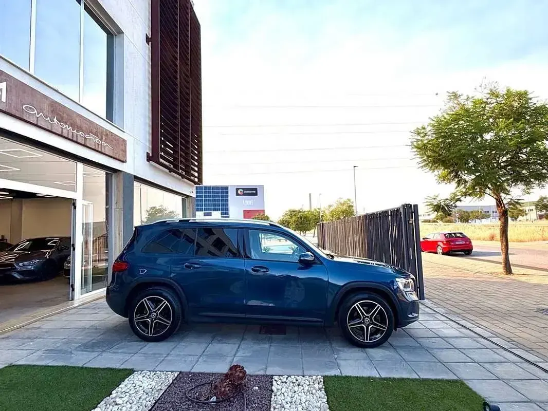 Usado Mercedes GLB180 136 CV (100 kW) 2021 Azul SUV