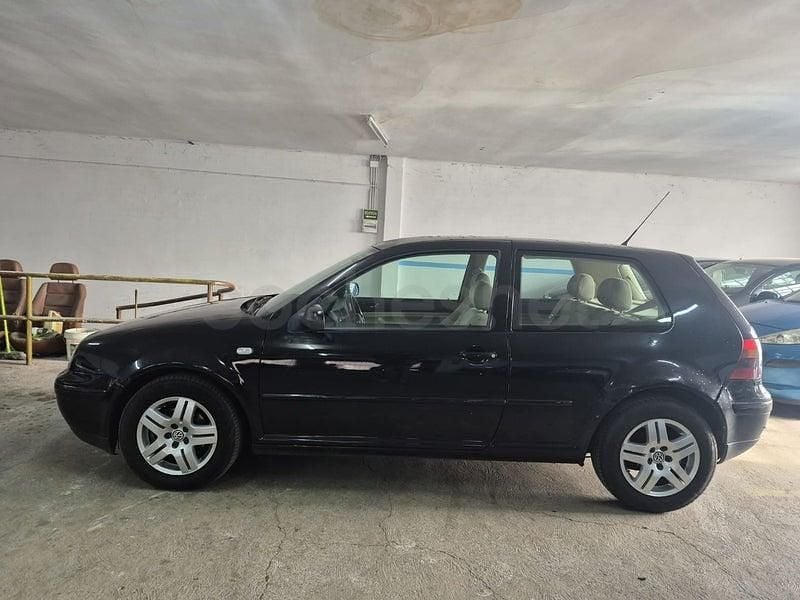 Usado VW Golf IV Highline 115 CV (84 kW) 2001 Negro Berlina