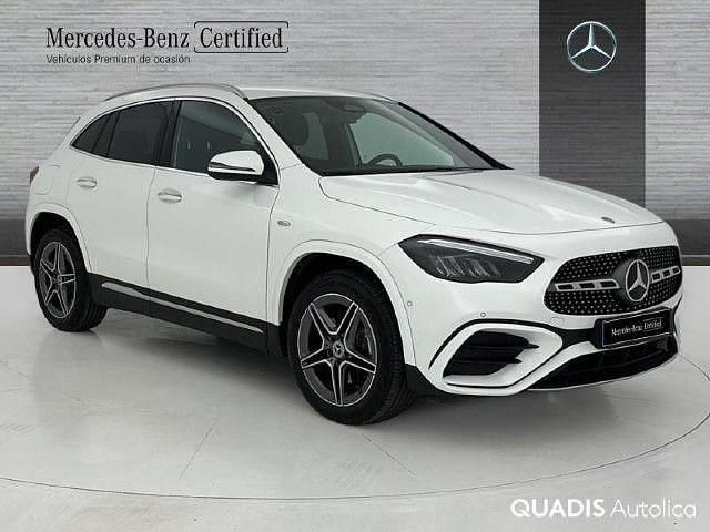 Usado Mercedes GLA250 AMG line 218 CV (160 kW) 2026 Blanco polar SUV