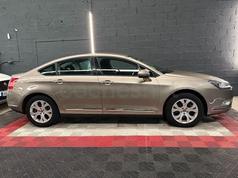 Usado Citroën C5 109 HP (80 kW) 2009 Bege Sedan
