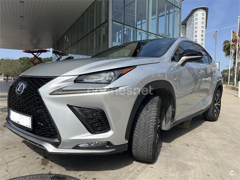 Usado Lexus NX300h Sport Line 197 CV (144 kW) 2015 Gris / plata SUV