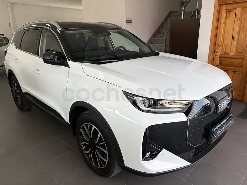 Usado Ebro s700 Luxury 347 CV (255 kW) 2025 Blanco SUV