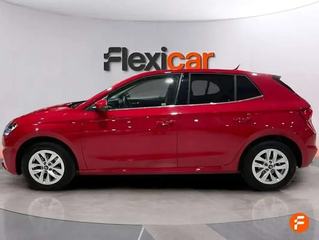 Usado Skoda Fabia Selection 116 CV (85 kW) 2025 Rojo Utilitario