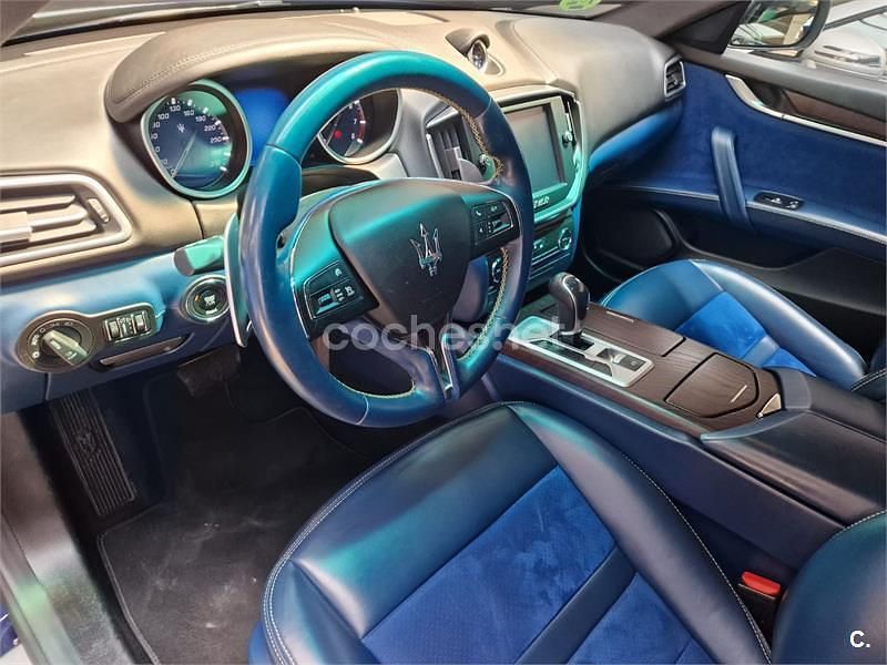 Usado Maserati Ghibli 350 CV (257 kW) 2015 Azul Berlina