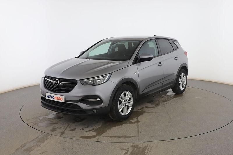 Usado Opel Grandland X Selective 131 CV (96 kW) 2019 Gris SUV