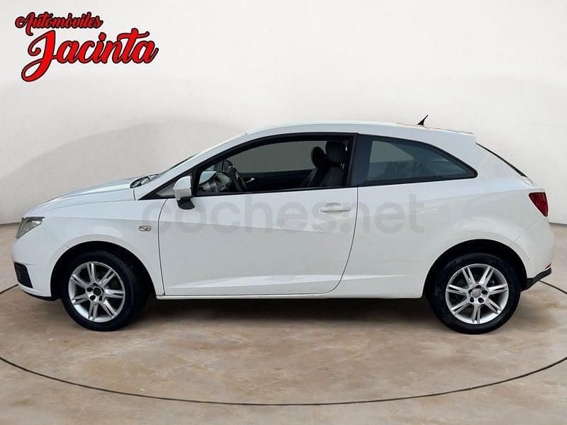 Usado Seat Ibiza SC Reference 90 CV (66 kW) 2011 Blanco Utilitario