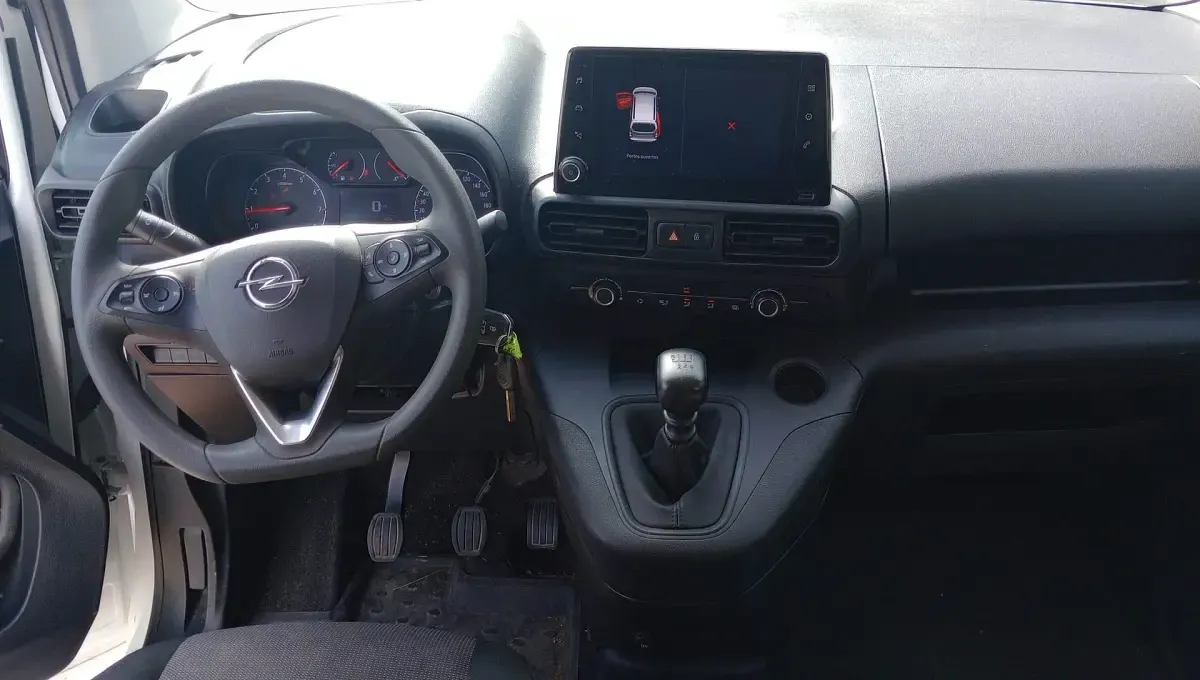 Usado Opel Combo Edition 102 CV (75 kW) 2022 Blanco Monovolumen