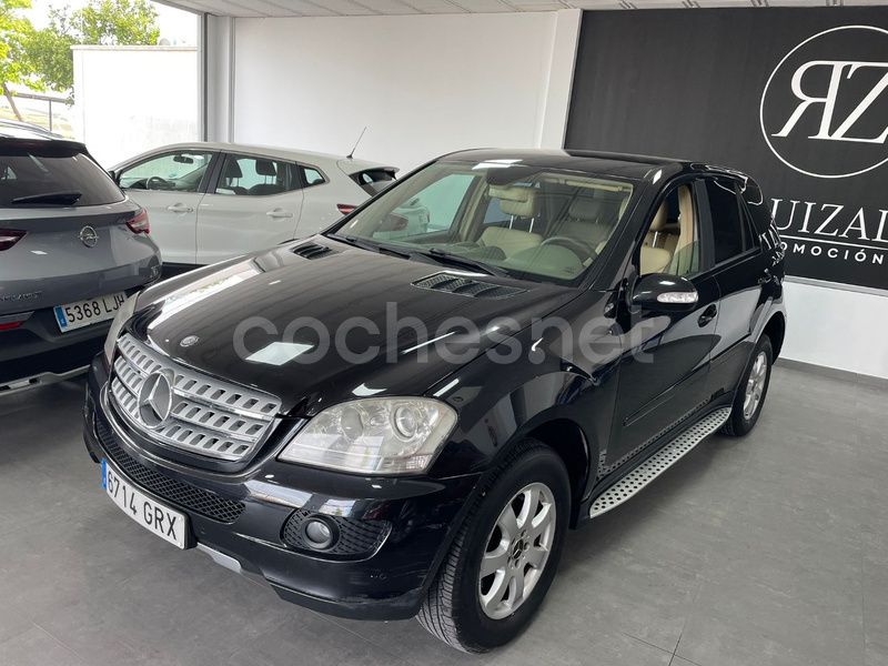 Negro Usado 2009 Mercedes ML320 SUV | 9999 € (Super precio) - Imagen 1/4