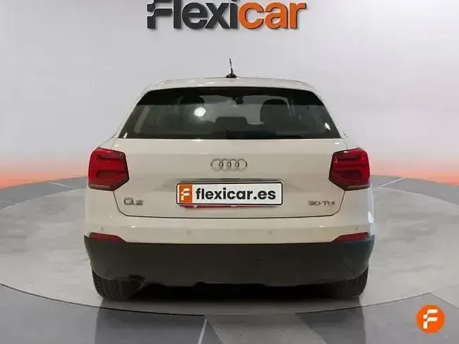 Usado Audi Q2 Advanced Plus 116 CV (85 kW) 2020 Blanco SUV