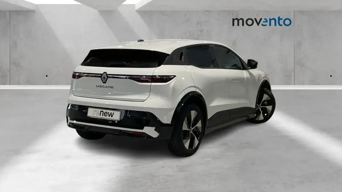 Usado Renault Mégane Equilibre 95 kW (130 CV) 2023 Negro Berlina