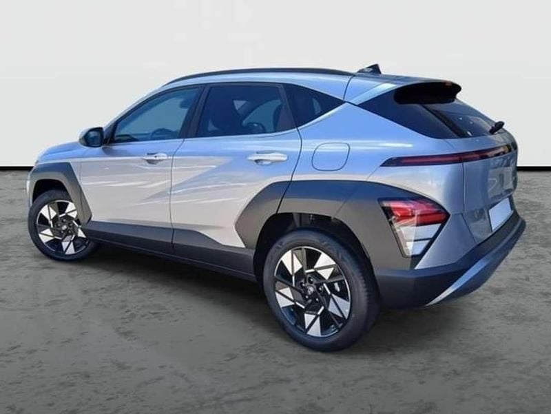 Usado Hyundai Kona 101 CV (74 kW) 2025 Plateado SUV