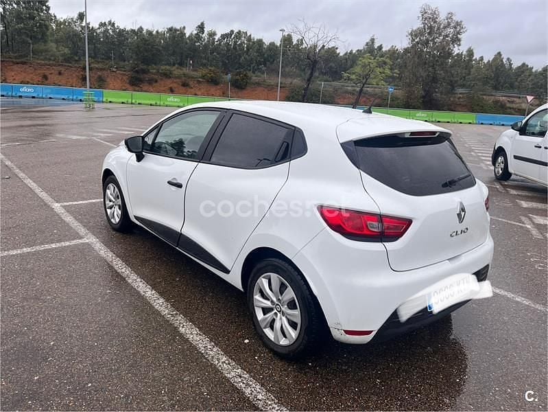 Usado Renault Clio IV Business 75 CV (55 kW) 2019 Blanco Berlina