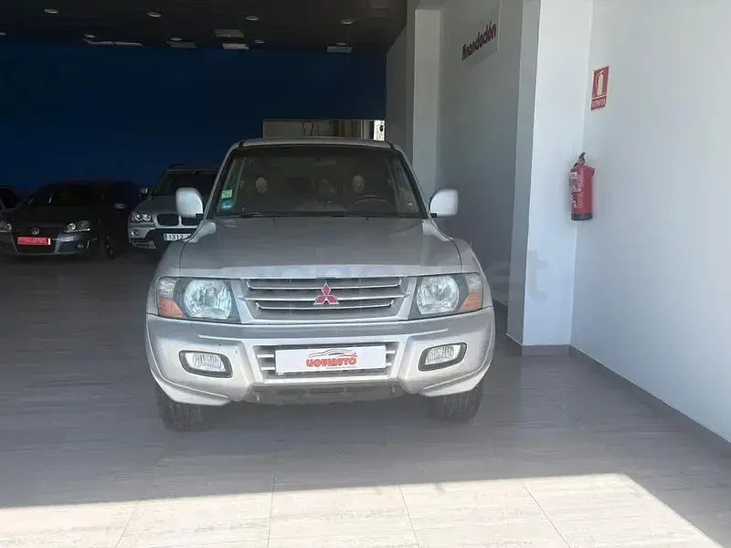 Usado Mitsubishi Montero 194 CV (142 kW) 2000 Gris / plata SUV