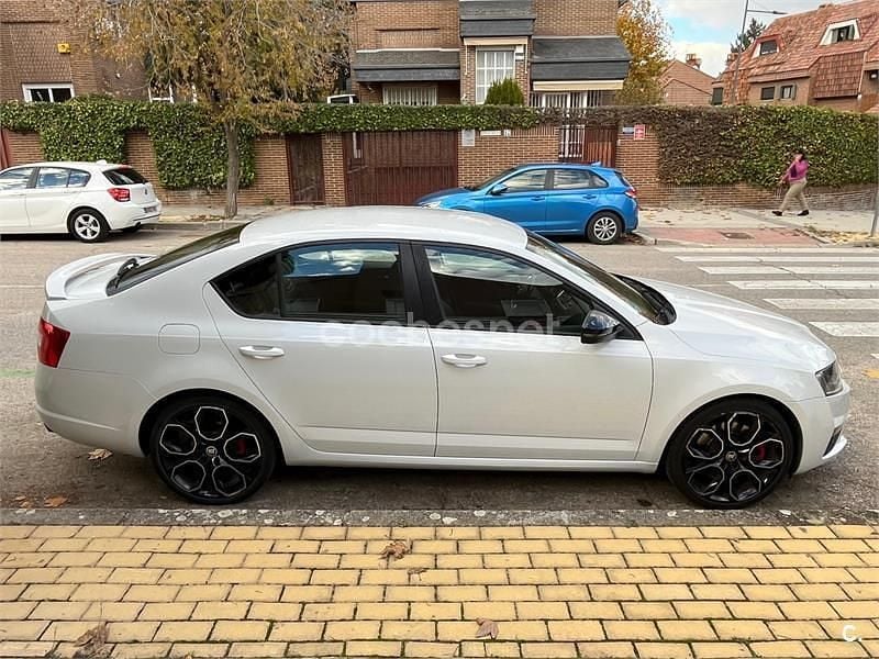 Usado Skoda Octavia RS 230 HP (169 kW) 2016 Branco Citadino