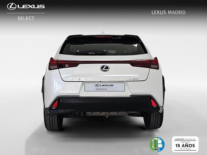 Usado Lexus UX 184 CV (135 kW) 2021 Blanco SUV