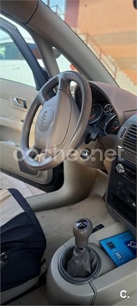Marrón Usado 2001 Audi A2 Utilitario | 2150 € (Buen precio) - Imagen 1/4