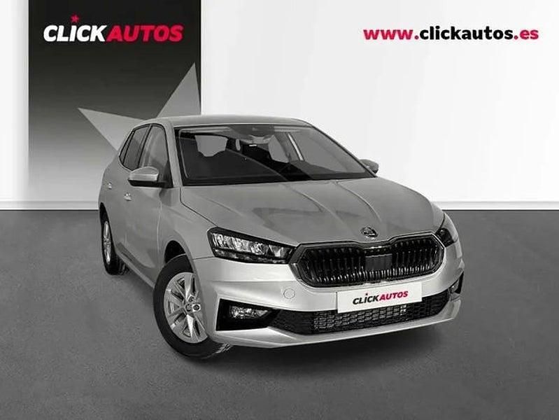 Usado Skoda Fabia Selection 115 CV (84 kW) 2025 Gris / plata Utilitario