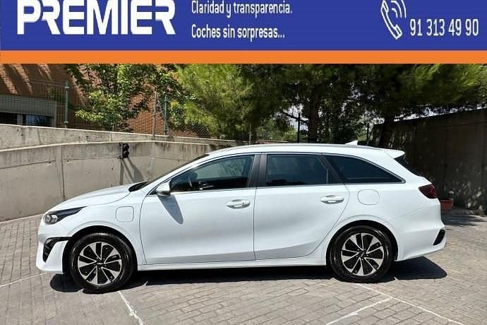 Usado 2022 Kia Ceed Utilitario | 21.990 € (Caro) - Imagen 1/4
