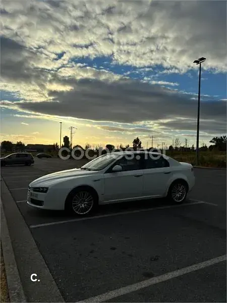 Usado Alfa Romeo 159 170 CV (125 kW) 2010 Blanco Berlina