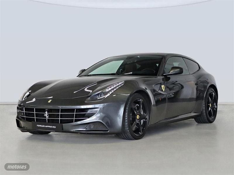 Usado Ferrari FF 660 CV (485 kW) 2012 Grigio silverstone Familiar