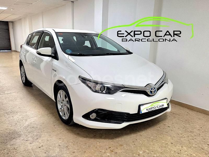 Blanco Usado 2016 Toyota Auris Hybrid Active Berlina | 10.990 € (Buen precio) - Imagen 1/4