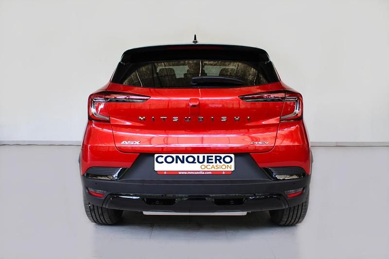 Usado Mitsubishi ASX 160 CV (117 kW) 2023 Rojo SUV