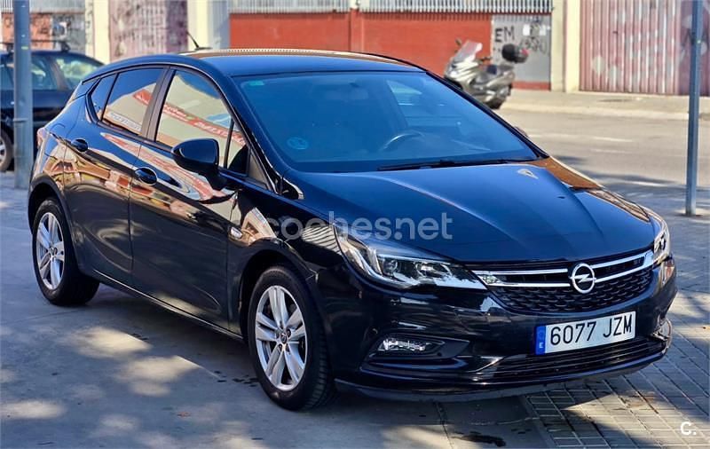 Negro Usado 2017 Opel Astra Selective Berlina | 6000 € (Super precio) - Imagen 1/4