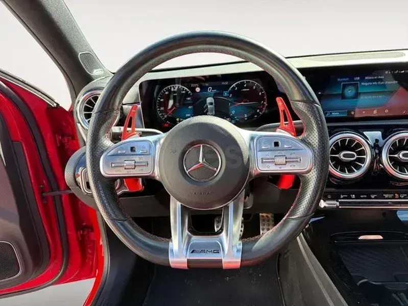 Usado Mercedes A250 224 CV (164 kW) 2019 Rojo Berlina