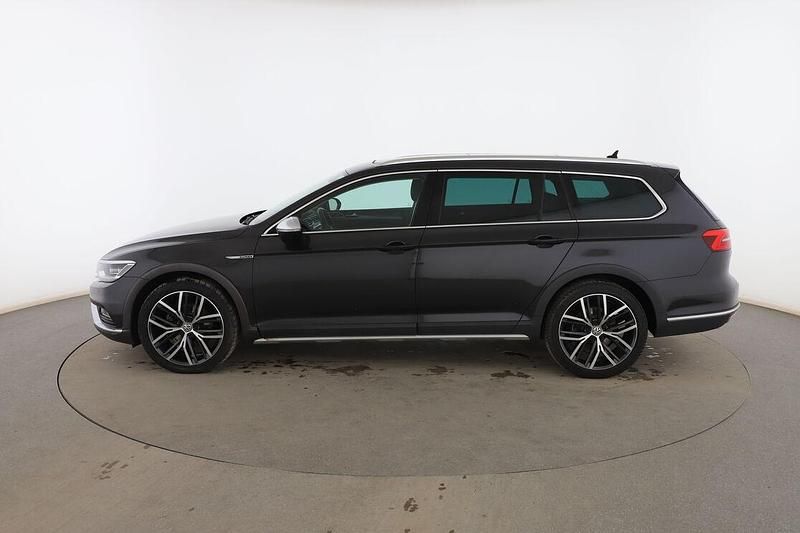 Usado VW Passat Alltrack 190 CV (139 kW) 2019 Gris Familiar