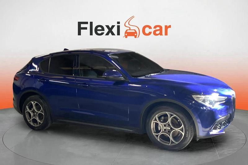 Usado Alfa Romeo Stelvio Sprint 160 CV (117 kW) 2022 Azul SUV