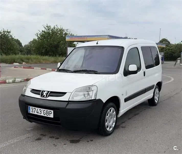 Usado Peugeot Partner Tepee 90 CV (66 kW) 2009 Blanco Monovolumen