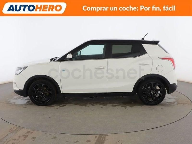 Usado Ssangyong (KGM) Tivoli Limited 116 CV (85 kW) 2017 Blanco SUV