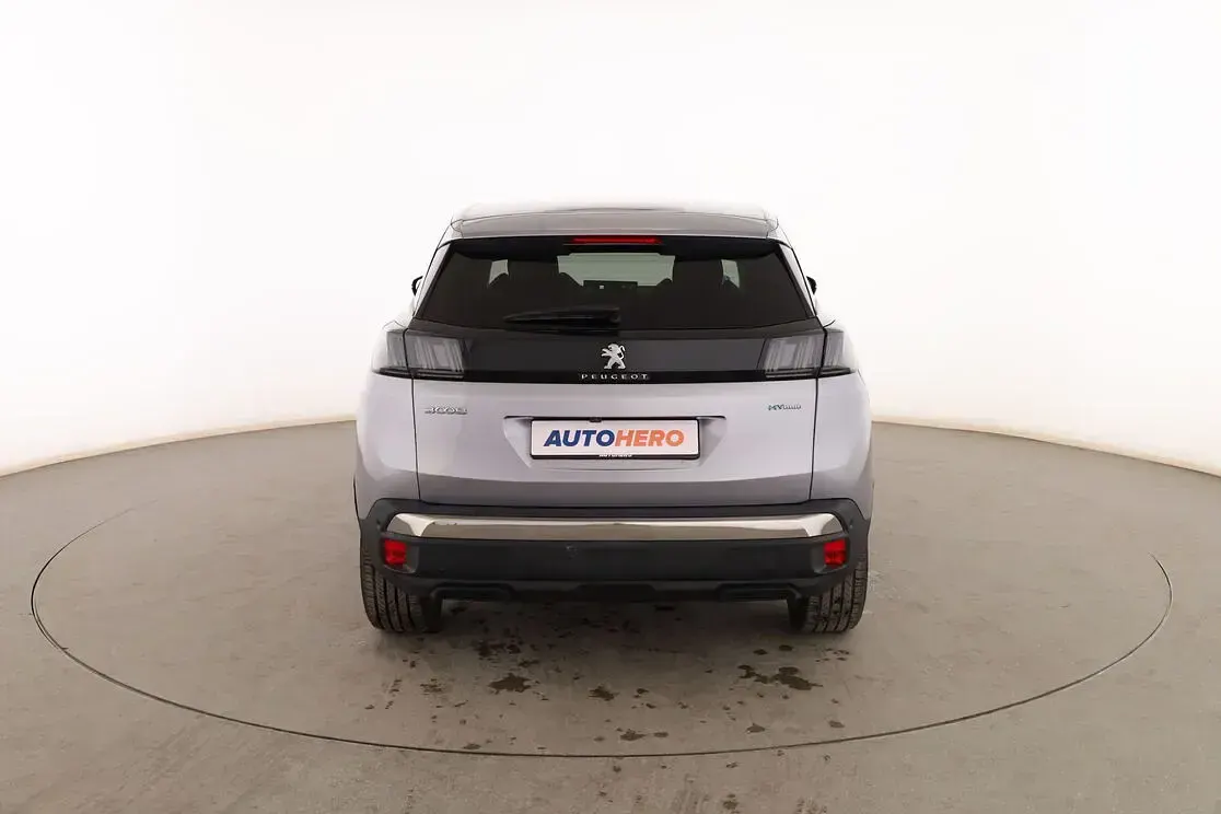 Usado Peugeot 3008 Allure 224 CV (164 kW) 2022 Gris SUV