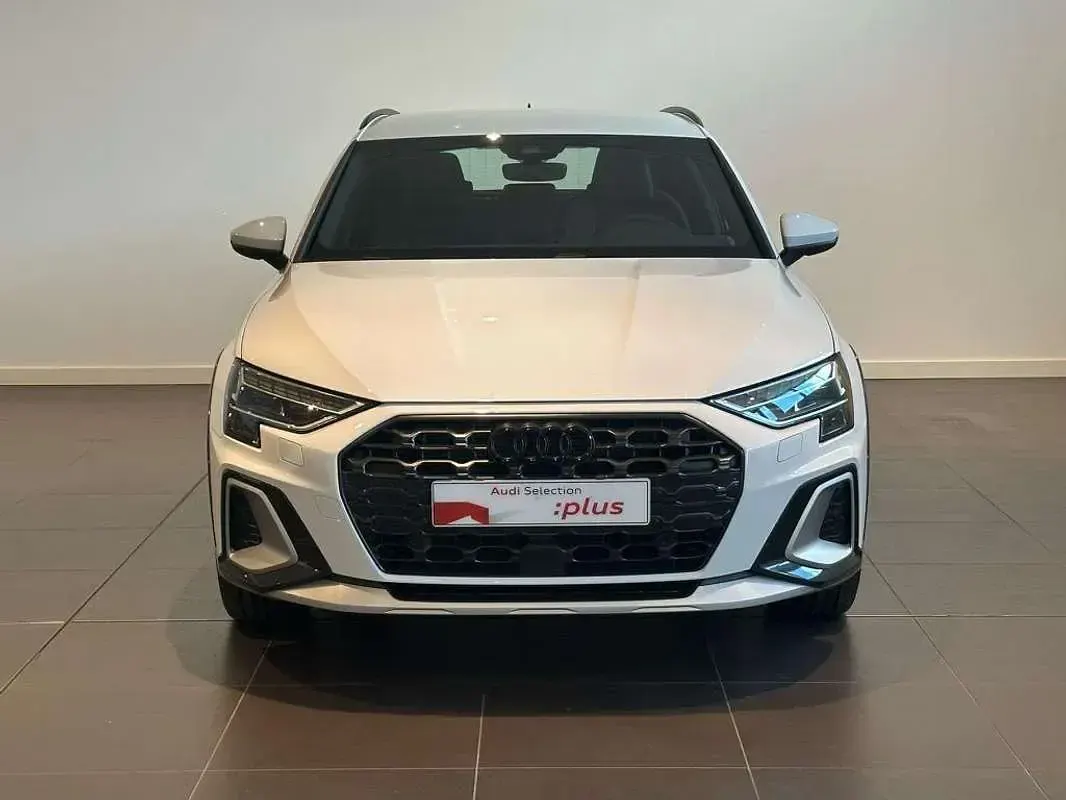 Usado Audi A3 150 CV (110 kW) 2025 Blanco SUV