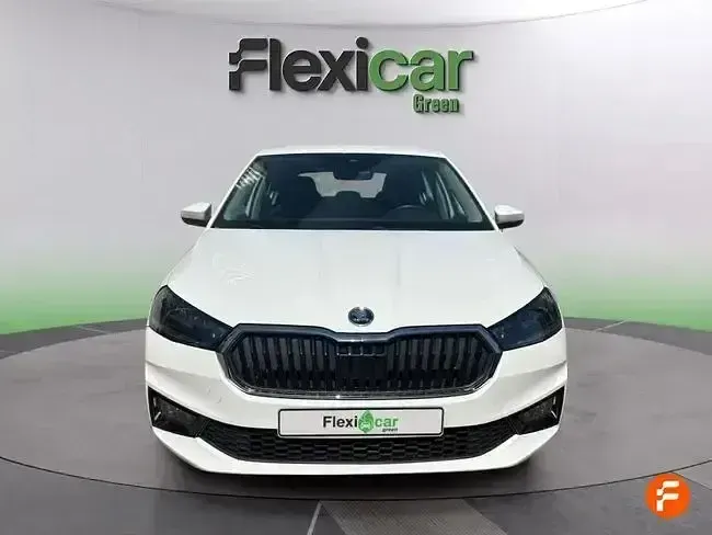 Usado Skoda Fabia 95 CV (69 kW) 2024 Blanco Utilitario