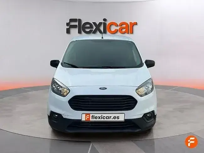 Usado Ford Courier 100 CV (73 kW) 2021 Blanco Monovolumen