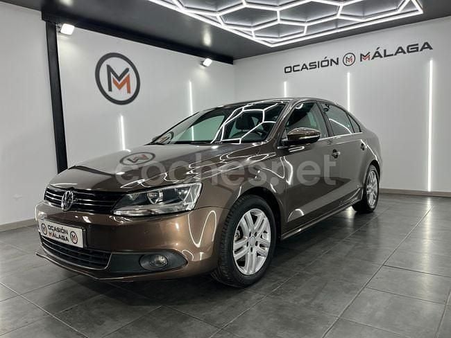 Begagnad VW Jetta Advance 140 HK (102 kW) 2011 Brun Sedan