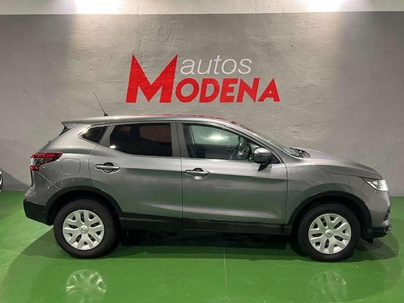 Usado Nissan Qashqai Acenta 131 CV (96 kW) 2017 Gris SUV