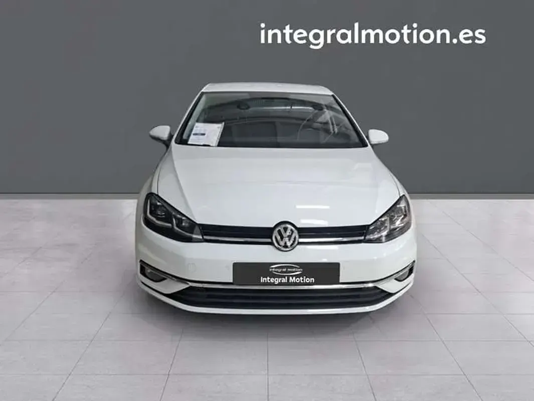 Usado VW Golf VII Advance 116 CV (85 kW) 2019 Blanco Utilitario