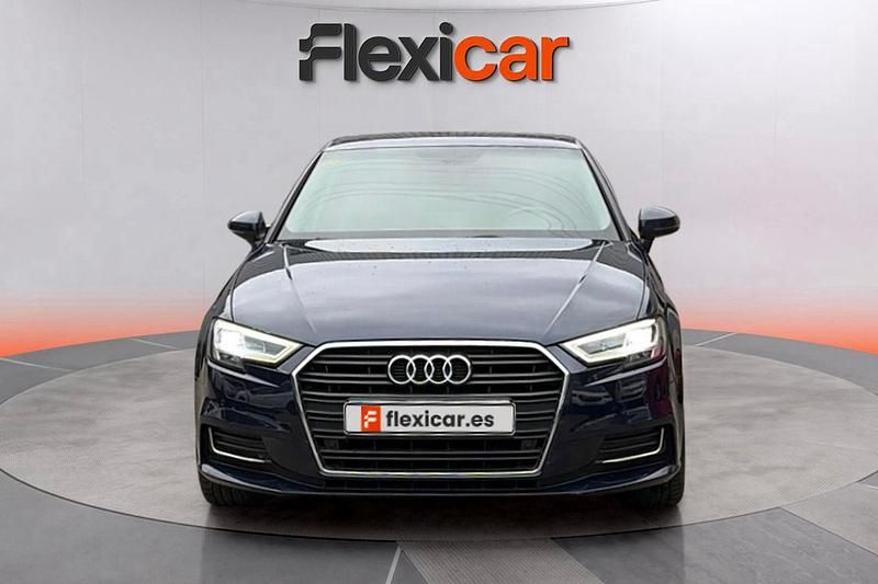 Usado Audi A3 Premium 150 CV (110 kW) 2018 Azul Berlina